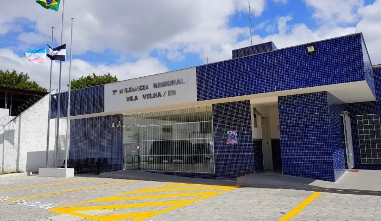 Jovem é Fatalmente Ferido por Facadas ao Defender Irmã em Vila Velha