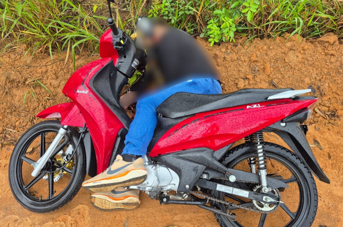 Jovem Assassinado com Tiro na Nuca Pilotando Moto em Itapemirim