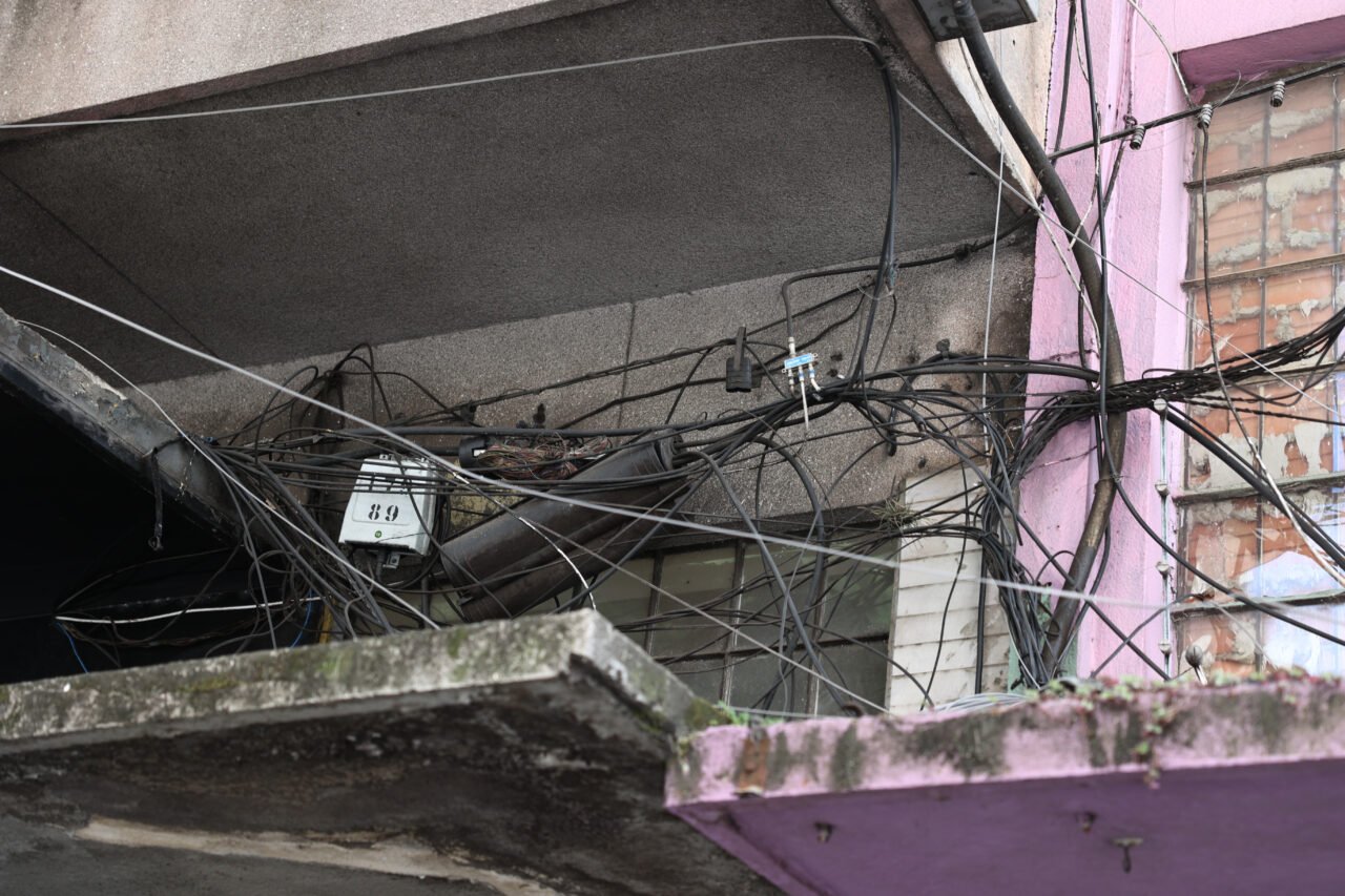 62 Acidentes e Nove Mortes por Choques Elétricos Registrados no Paraná em 2021