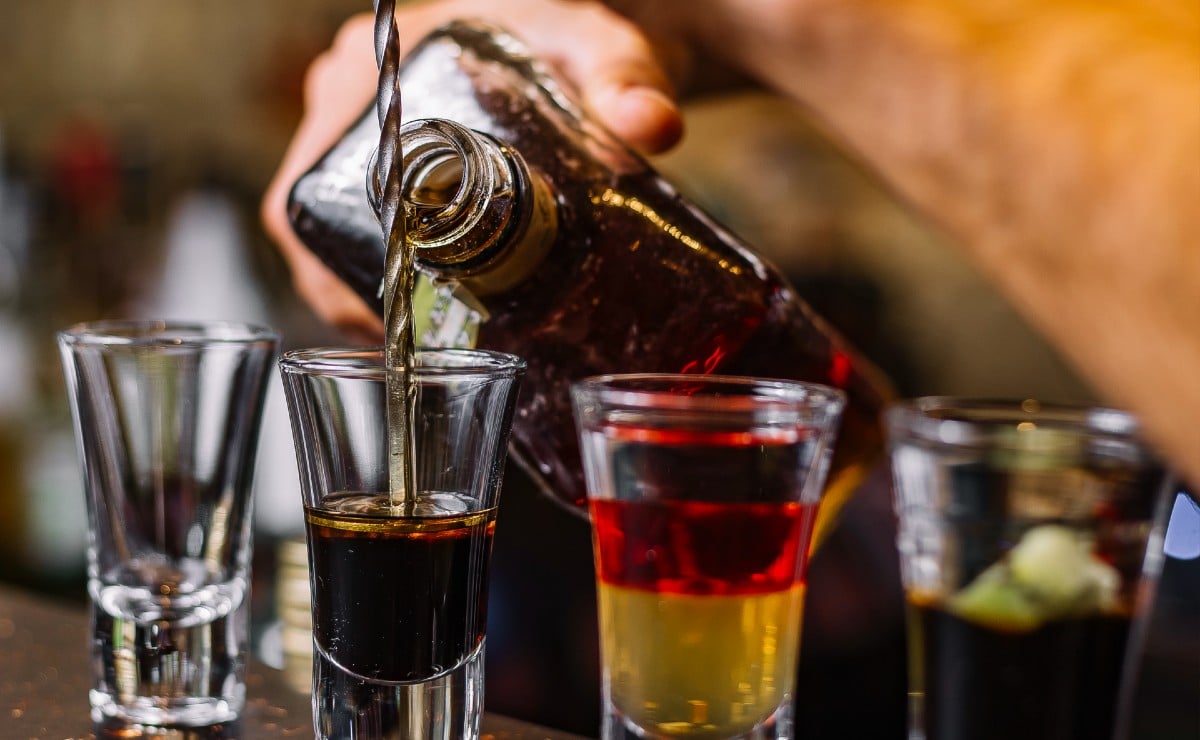 Paraná Investiga Novos Casos e Mortes por Suspeita de Contaminação em Bebida Alcoólica