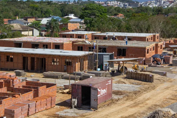 Avanço das Obras no Residencial Horto Florestal em São José Beneficia 200 Famílias