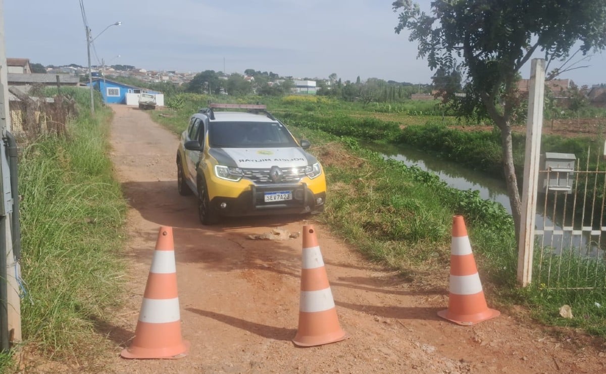 Trabalhadores Encontram Feto Durante Manutenção em Rede de Esgoto em Fazenda Rio Grande: Mistério Revelado