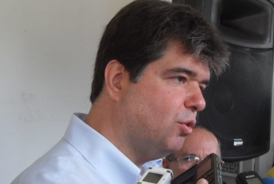 Deputado desmente rumores de aproximação com Cícero Lucena