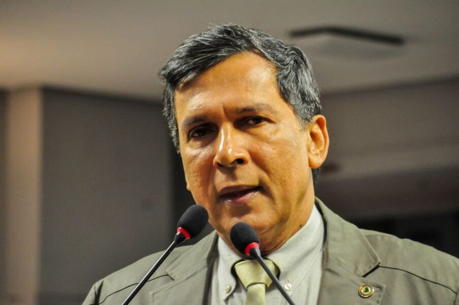 Potencial de Lucas Ribeiro para Disputa ao Governo da Paraíba 2026: Avaliação de Ricardo Barbosa