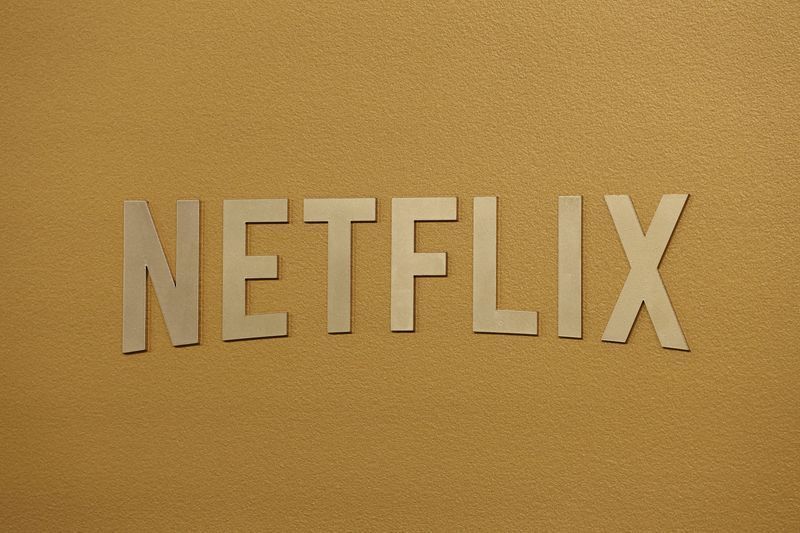 Netflix Engages Bank to Assess Acquisition of Warner Bros. Discovery